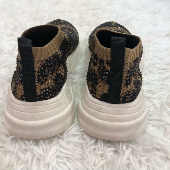 Vince Camuto Henna Leopard Animal Print Knit Slip On Chunky Sneakers Girls 13 M - Picture 3 of 10